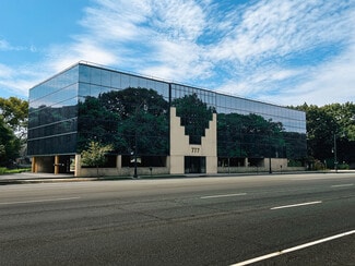 Plus de détails pour 777 Sunrise Hwy, Lynbrook, NY - Bureau à louer