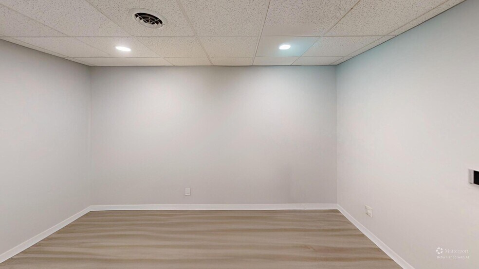 520 Spring St, Fort Wayne, IN à vendre - Photo de l’immeuble – Image 3 sur 12