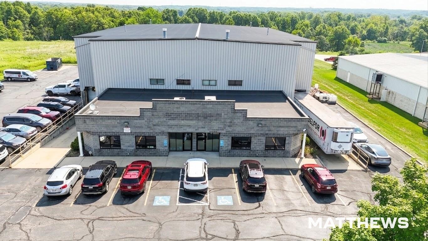 79 Cuyahoga Falls Industrial Pky, Stow, OH à vendre Photo de l’immeuble– Image 1 sur 4