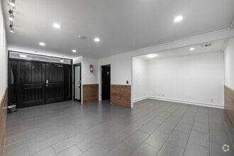 1952 N Cahuenga Blvd, Los Angeles, CA à louer Hall d’entrée– Image 1 sur 7