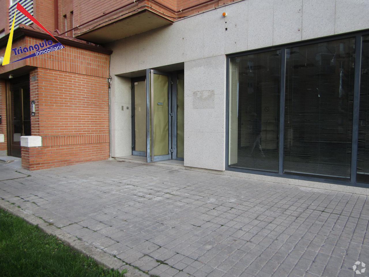 Local commercial dans Segovia, Segovia à louer Photo intérieure– Image 1 sur 16