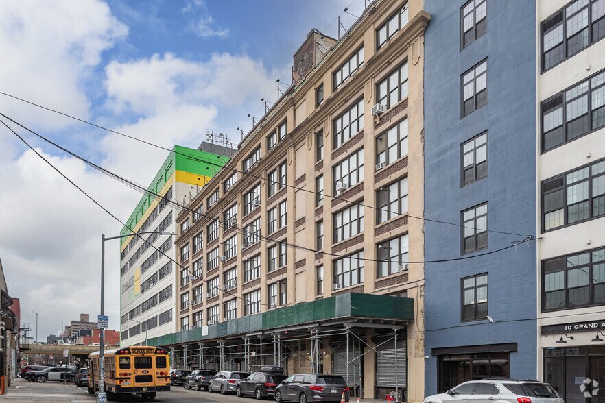 20 Grand Ave, Brooklyn, NY à vendre - Photo principale – Image 1 sur 10