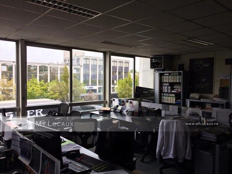 Industriel/Logistique dans Saint-Denis à louer - Photo intérieure – Image 3 sur 4