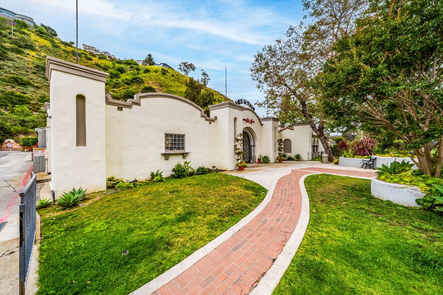 777 Laguna Canyon Rd, Laguna Beach, CA à vendre - Photo de l’immeuble – Image 2 sur 6