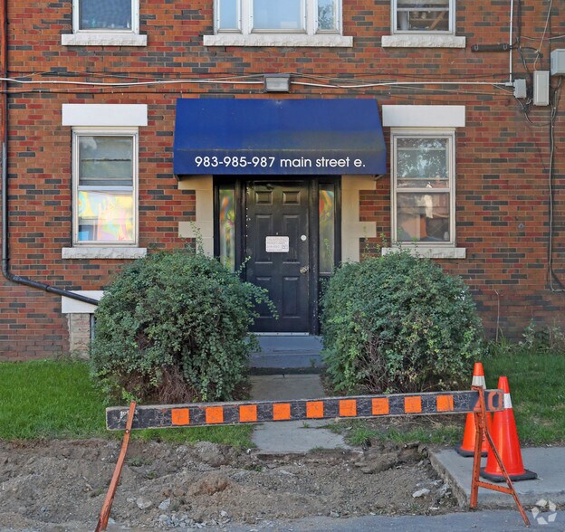 983-987 Main St E, Hamilton, ON à vendre - Photo de l’immeuble – Image 2 sur 7