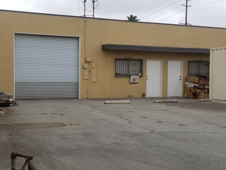 1217 N Azusa Canyon Rd, West Covina, CA à vendre - Photo principale – Image 1 sur 2