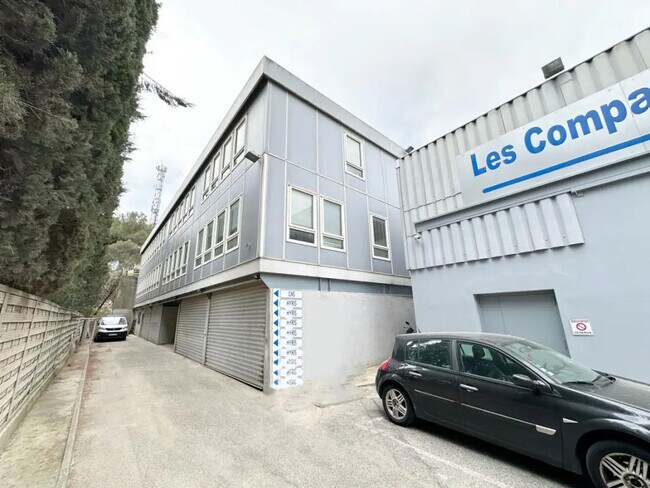 Plus de détails pour 31 Chemin Des Fades, Le Cannet - Local commercial à vendre