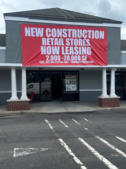 1400 State Route 36, Hazlet, NJ à louer - Photo de l’immeuble – Image 1 sur 8
