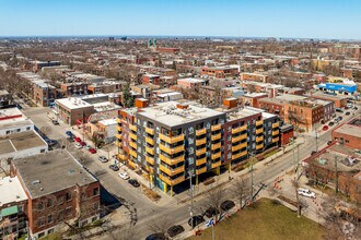 2365 St Des Carrières, Montréal, QC - Vue aérienne  vue de carte
