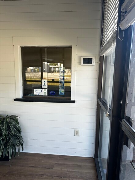 3285 Associate Dr, North Charleston, SC à louer - Photo de l’immeuble – Image 2 sur 17