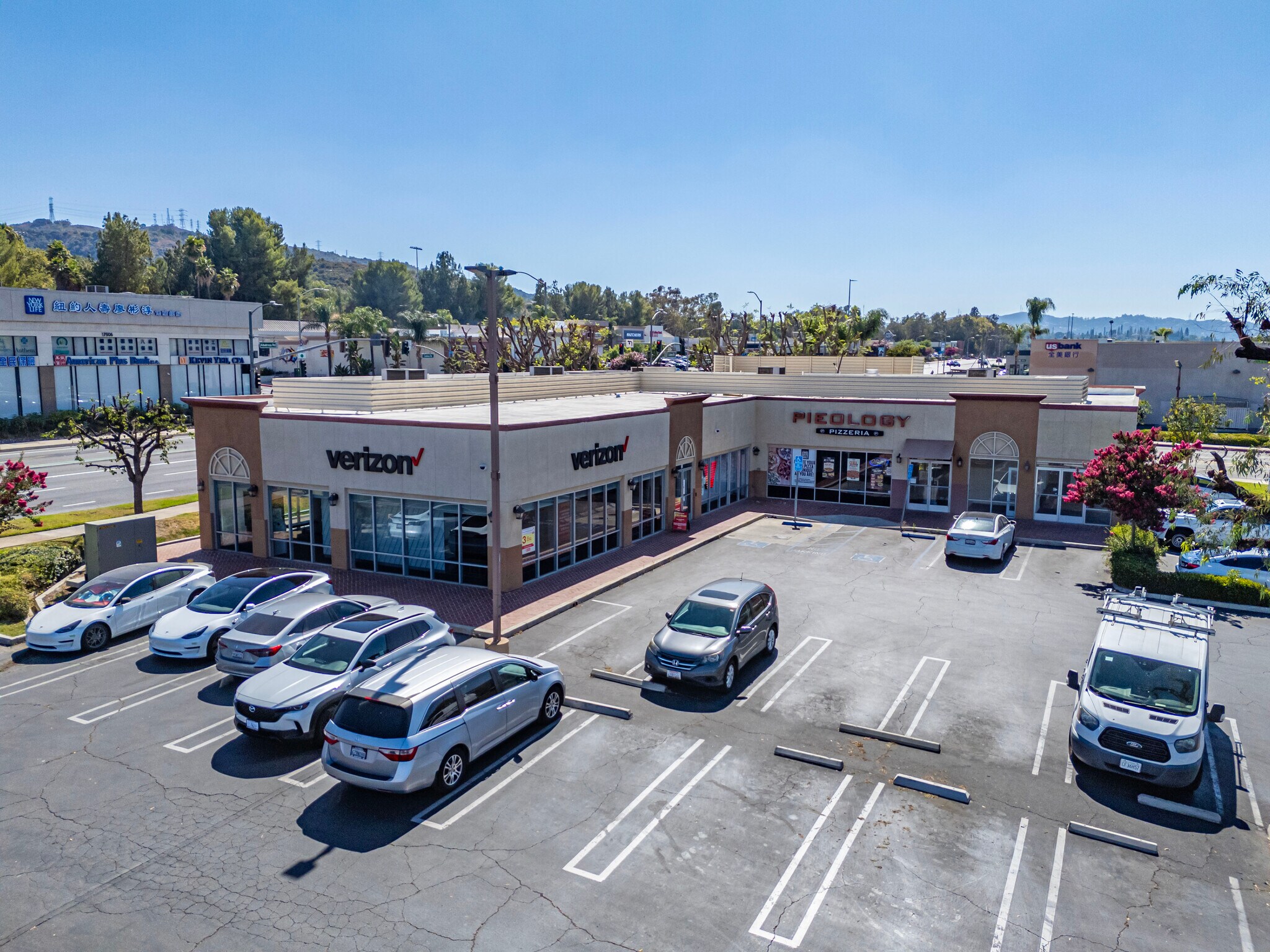 17525 Colima Rd, City Of Industry, CA à louer Photo de l’immeuble– Image 1 sur 16