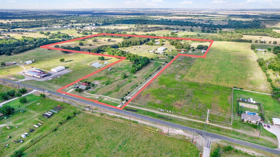 6832 FM 2931, Aubrey, TX à vendre - Photo de l’immeuble – Image 1 sur 31