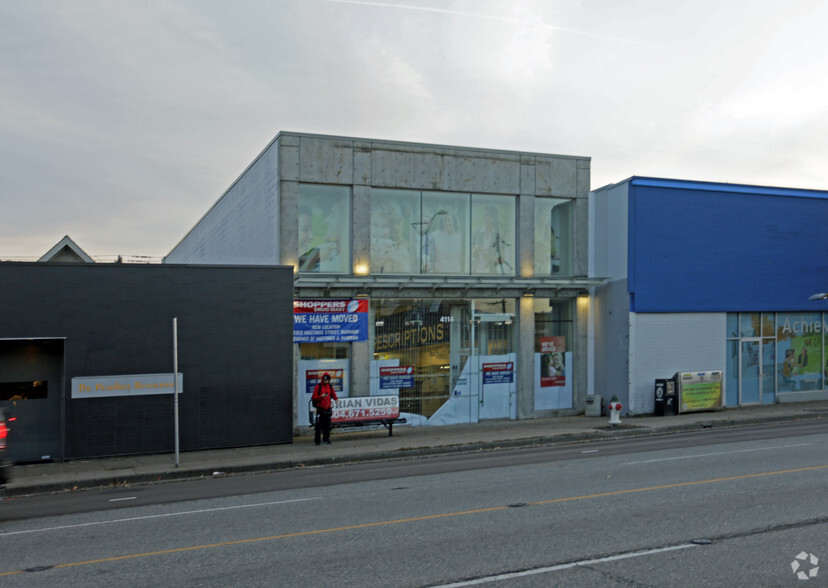 4114 Hastings St, Burnaby, BC à vendre - Photo principale – Image 1 sur 5