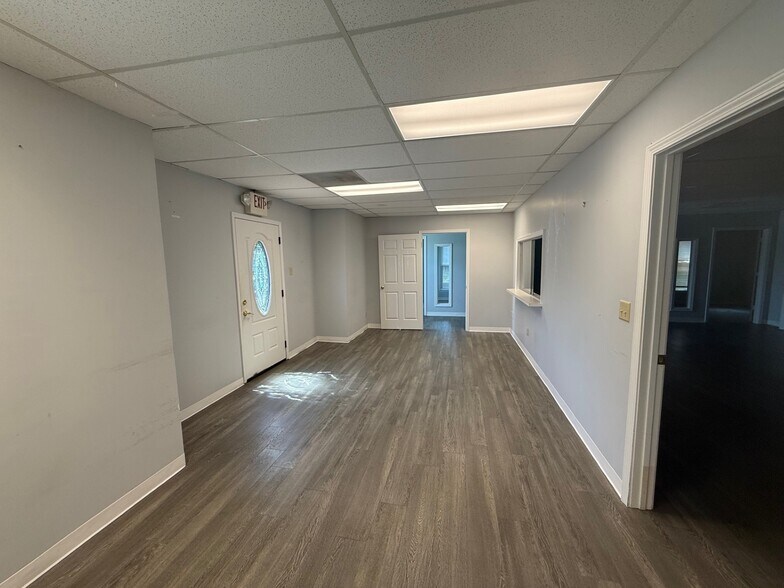 4028 Holcomb Bridge Rd, Peachtree Corners, GA à louer - Photo intérieure – Image 3 sur 12