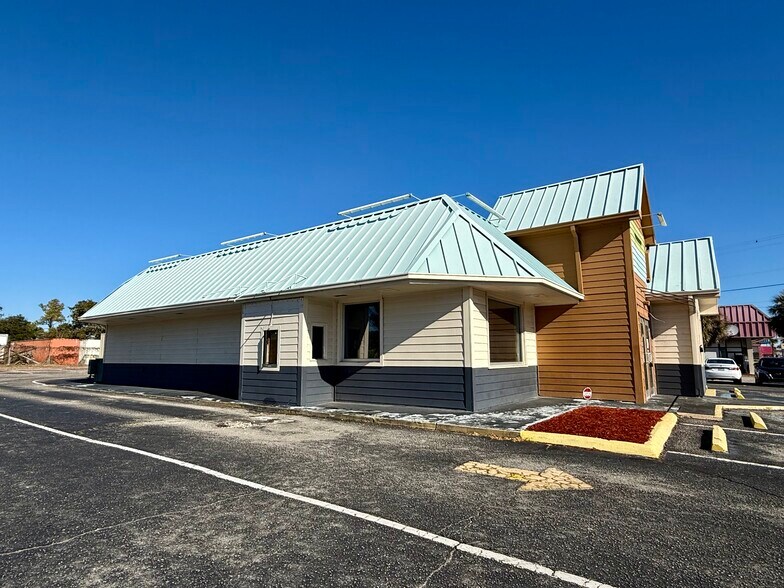 1204 S Kings Hwy, Myrtle Beach, SC à vendre - Photo de l’immeuble – Image 3 sur 12