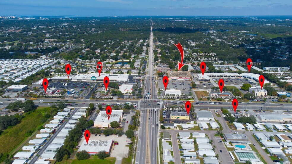 2460 E Bay Dr, Largo, FL à vendre - Photo de l’immeuble – Image 3 sur 21