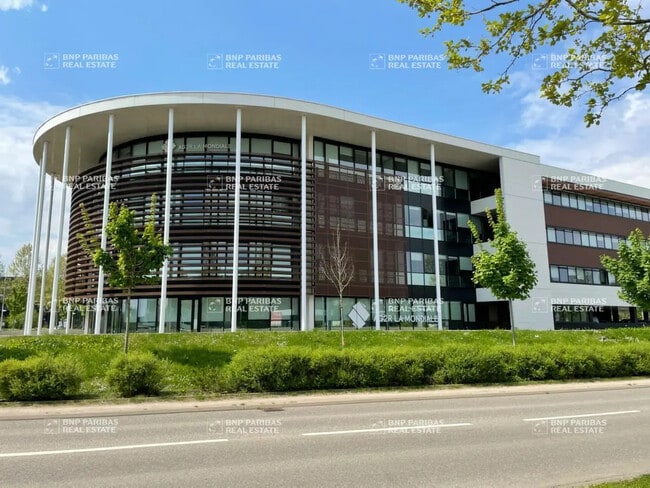 Plus de détails pour 23 Rue De La Haye, Schiltigheim - Bureau à louer