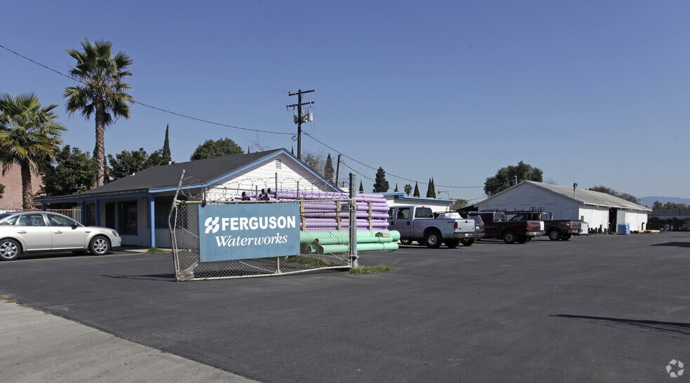 1315-1317 N Santiago St, Santa Ana, CA à louer - Photo de l’immeuble – Image 2 sur 2