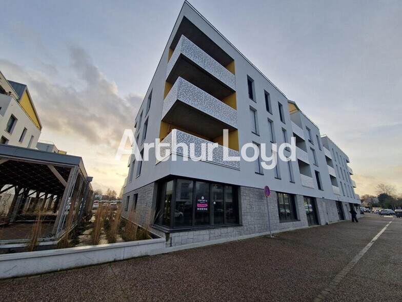 Local commercial dans Épron à vendre - Photo de l’immeuble – Image 1 sur 1