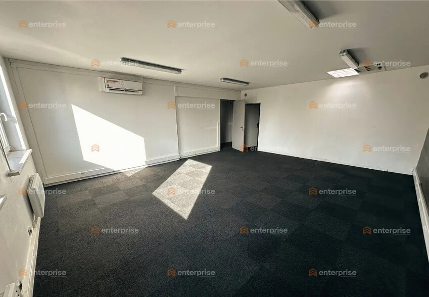 Bureau dans Villeneuve-d'Ascq à vendre - Photo de l’immeuble – Image 2 sur 5