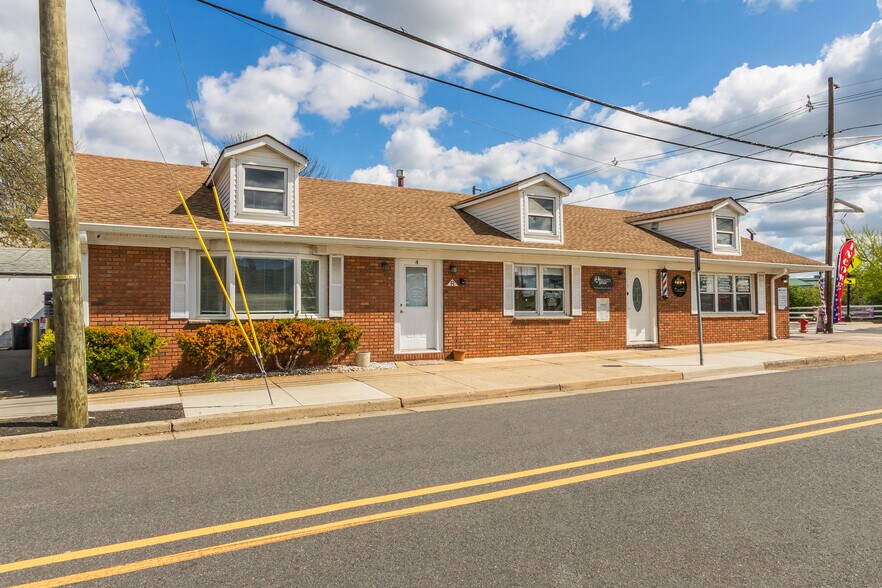 301 N Main St, Manville, NJ à louer - Photo de l’immeuble – Image 2 sur 2