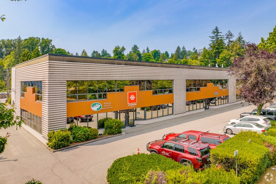 1225 E Keith Rd, North Vancouver, BC à louer - Photo principale – Image 1 sur 6