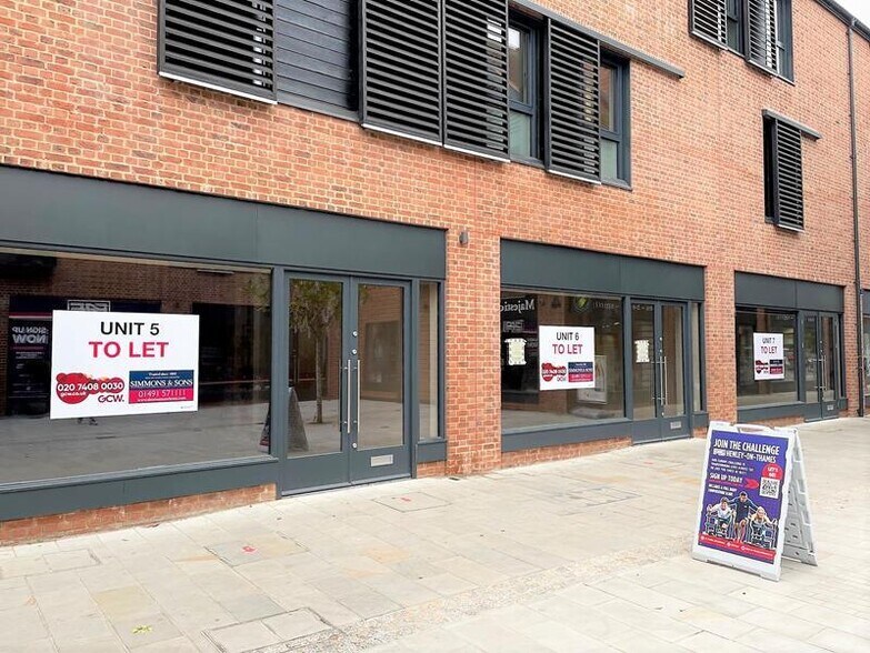 20-24 Market Pl, Henley On Thames à louer - Photo de l’immeuble – Image 3 sur 3