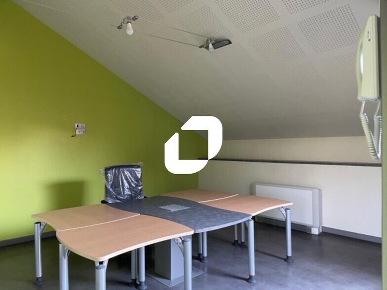 Bureau dans Sassenage à louer - Photo de l’immeuble – Image 2 sur 8