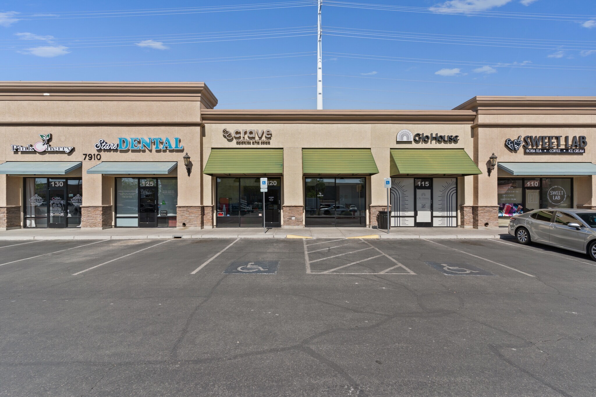 7910 S Rainbow Blvd, Las Vegas, NV à louer Photo de l’immeuble– Image 1 sur 9