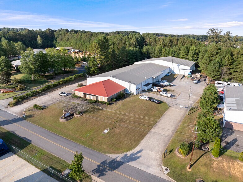 425 Wilbanks Dr, Ball Ground, GA à vendre - Photo principale – Image 1 sur 7