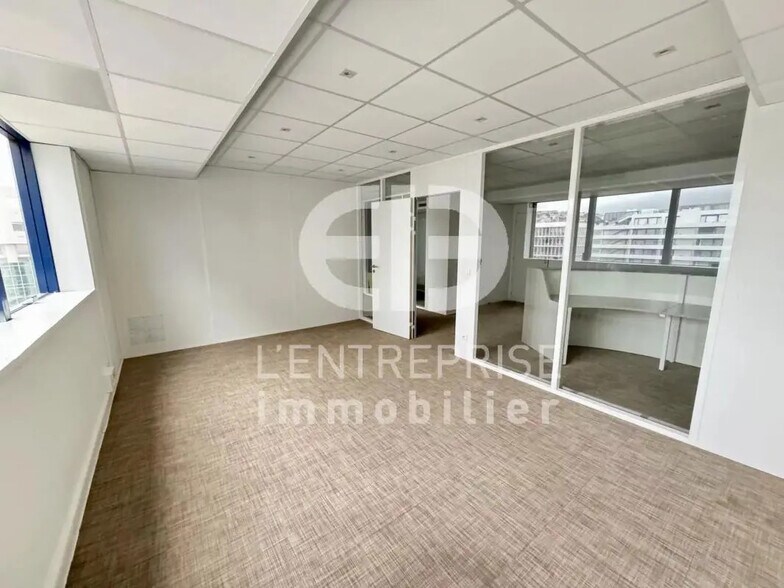 Bureau dans Nice à louer - Photo de l’immeuble – Image 1 sur 8