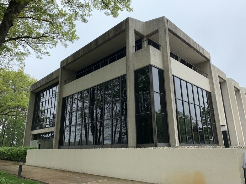 2520 Bypass Rd, Elkhart, IN à louer - Photo de l’immeuble – Image 2 sur 3