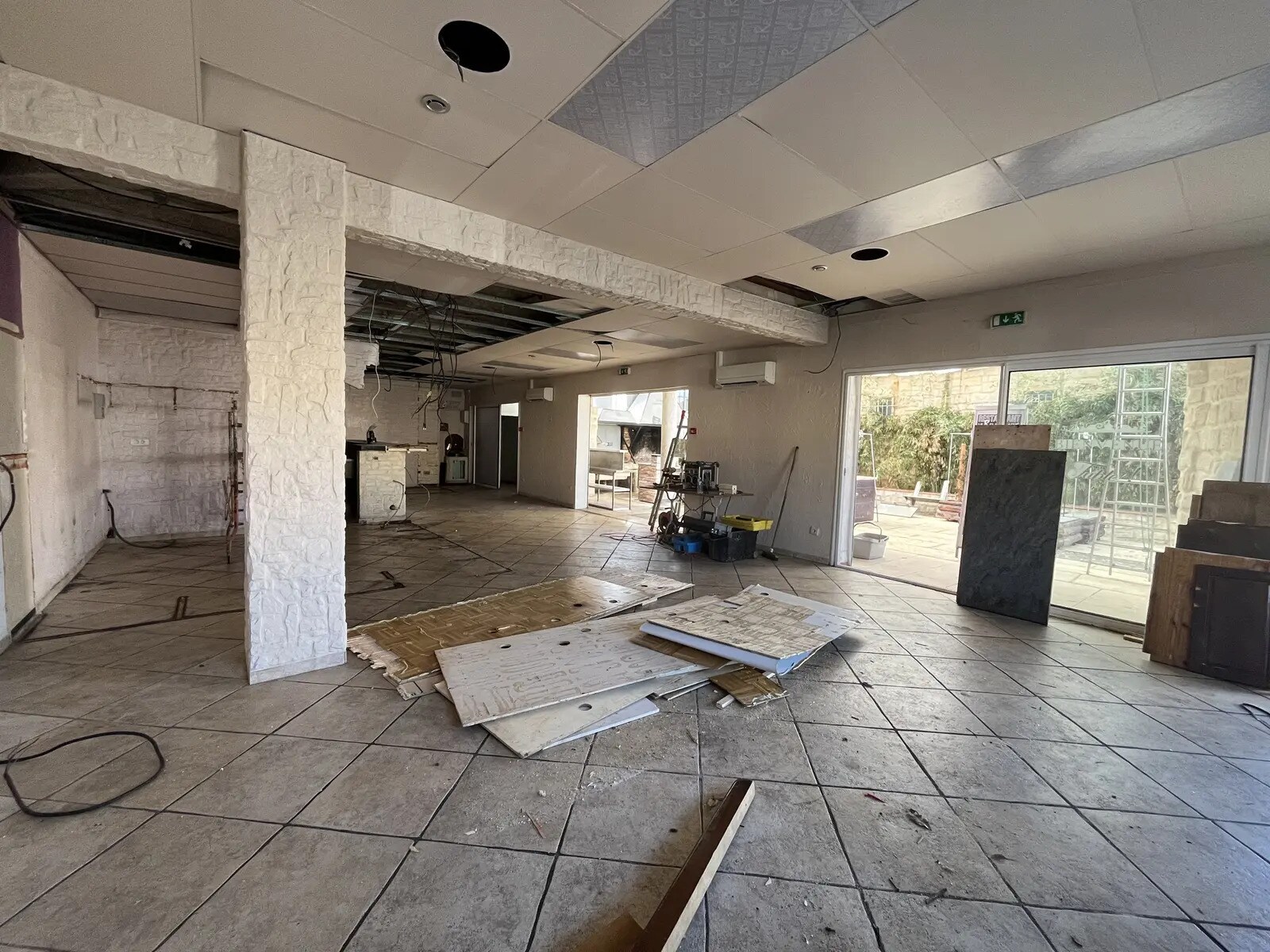 44 Route De Rouquairol, Nîmes à vendre Photo de l’immeuble– Image 1 sur 9