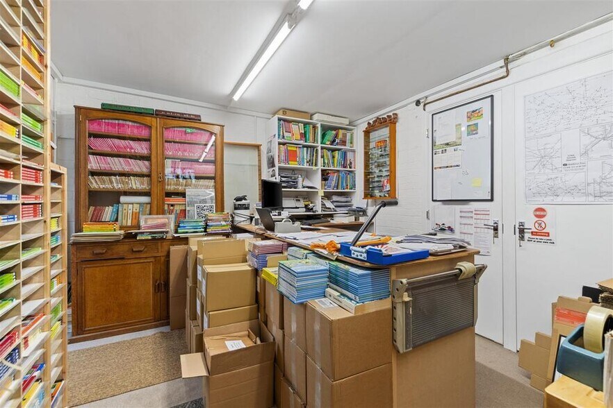 Camelsdale Rd, Haslemere à vendre - Photo de l’immeuble – Image 2 sur 10