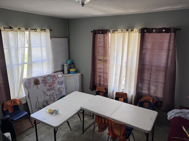 307 Acker St, Magnolia, TX à vendre - Photo intérieure – Image 3 sur 6