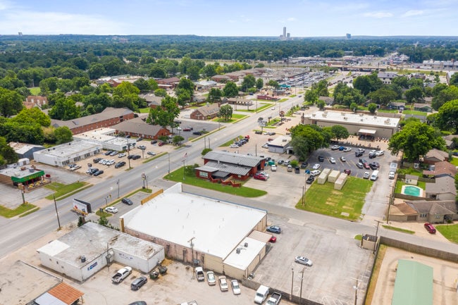 1217 E 48th St, Tulsa, OK à louer - Aérien – Image 3 sur 5