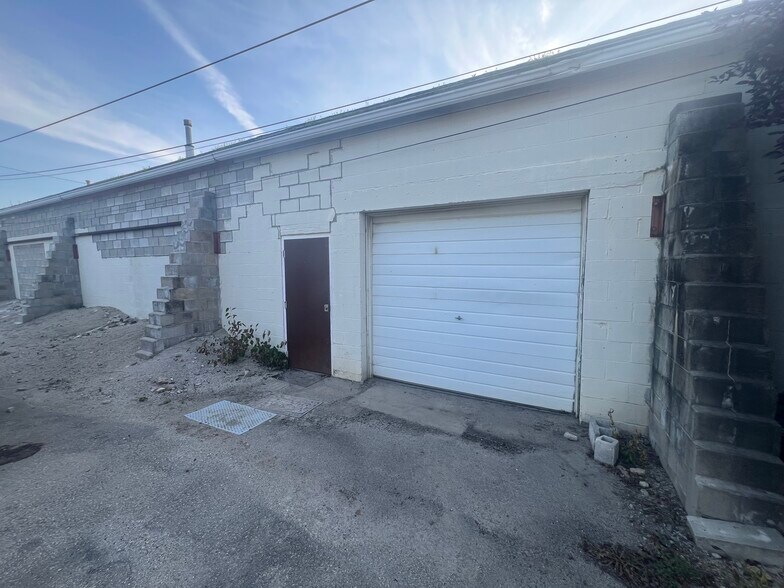 1205 Spring St, Latrobe, PA à vendre - Photo de l’immeuble – Image 2 sur 33