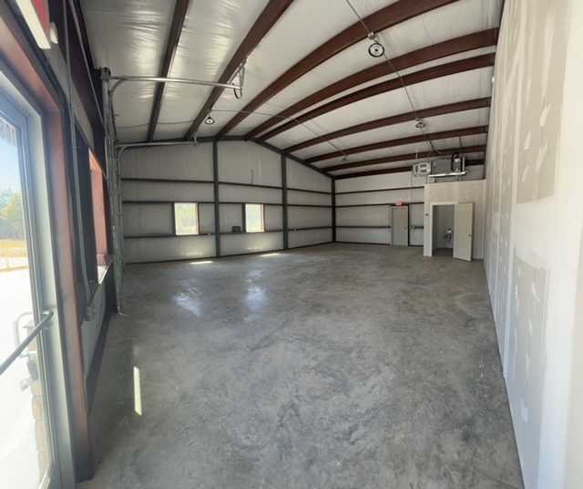 4230 US-67, Cleburne, TX à louer - Photo intérieure – Image 3 sur 11
