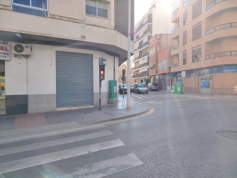 Local commercial dans Llíria, Valencia à louer - Photo de l’immeuble – Image 3 sur 14