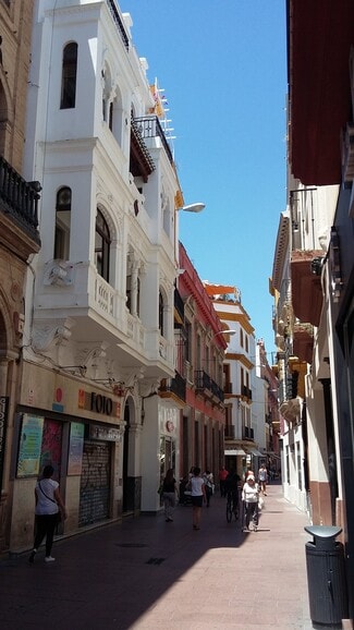 Plus de détails pour Calle Sierpes, 20, Sevilla - Logement à vendre