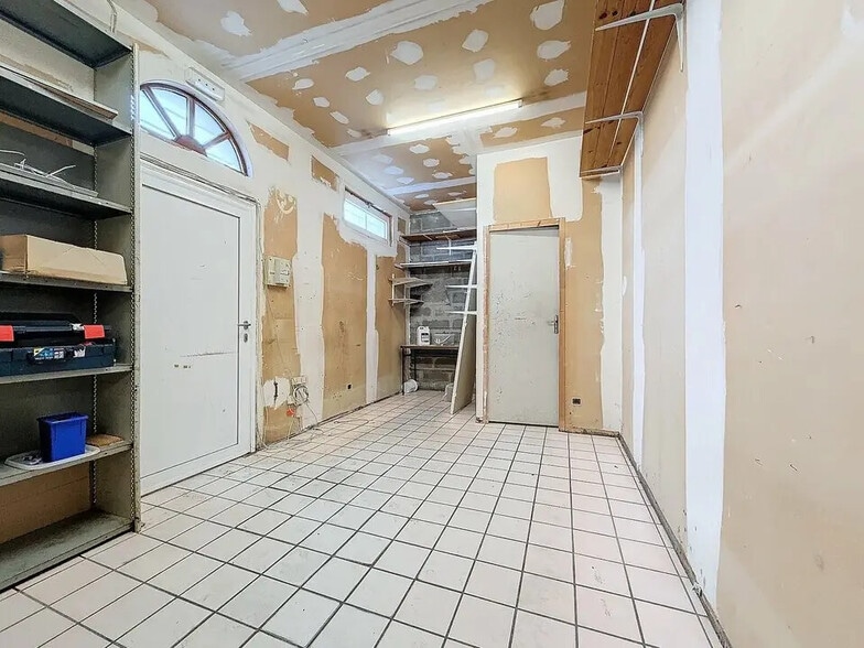 Local commercial dans Boos à louer - Photo de l’immeuble – Image 3 sur 12