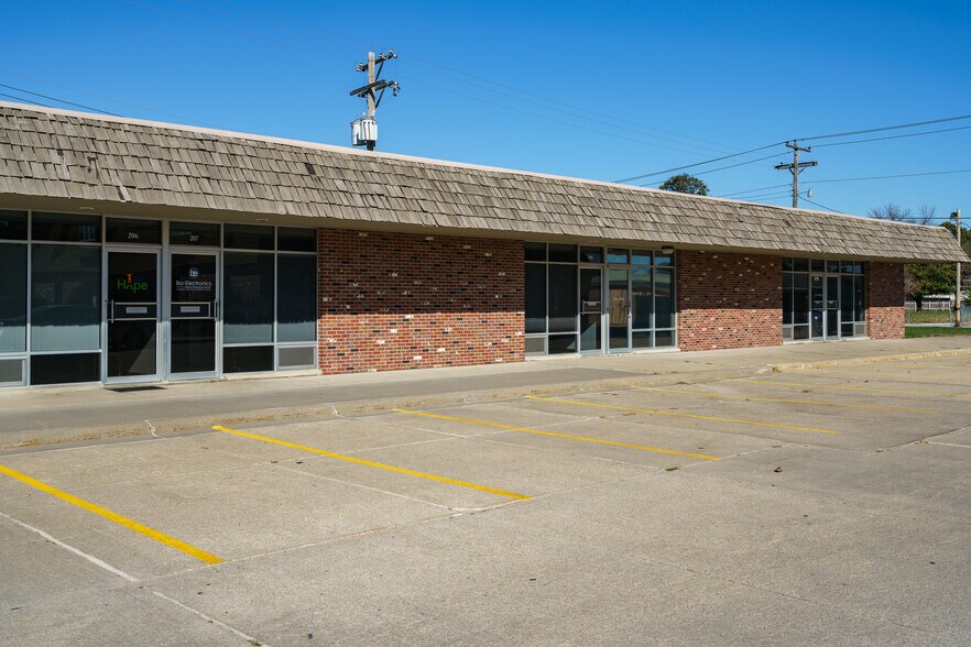 1105 S 13th St, Norfolk, NE à louer - Photo de l’immeuble – Image 2 sur 6