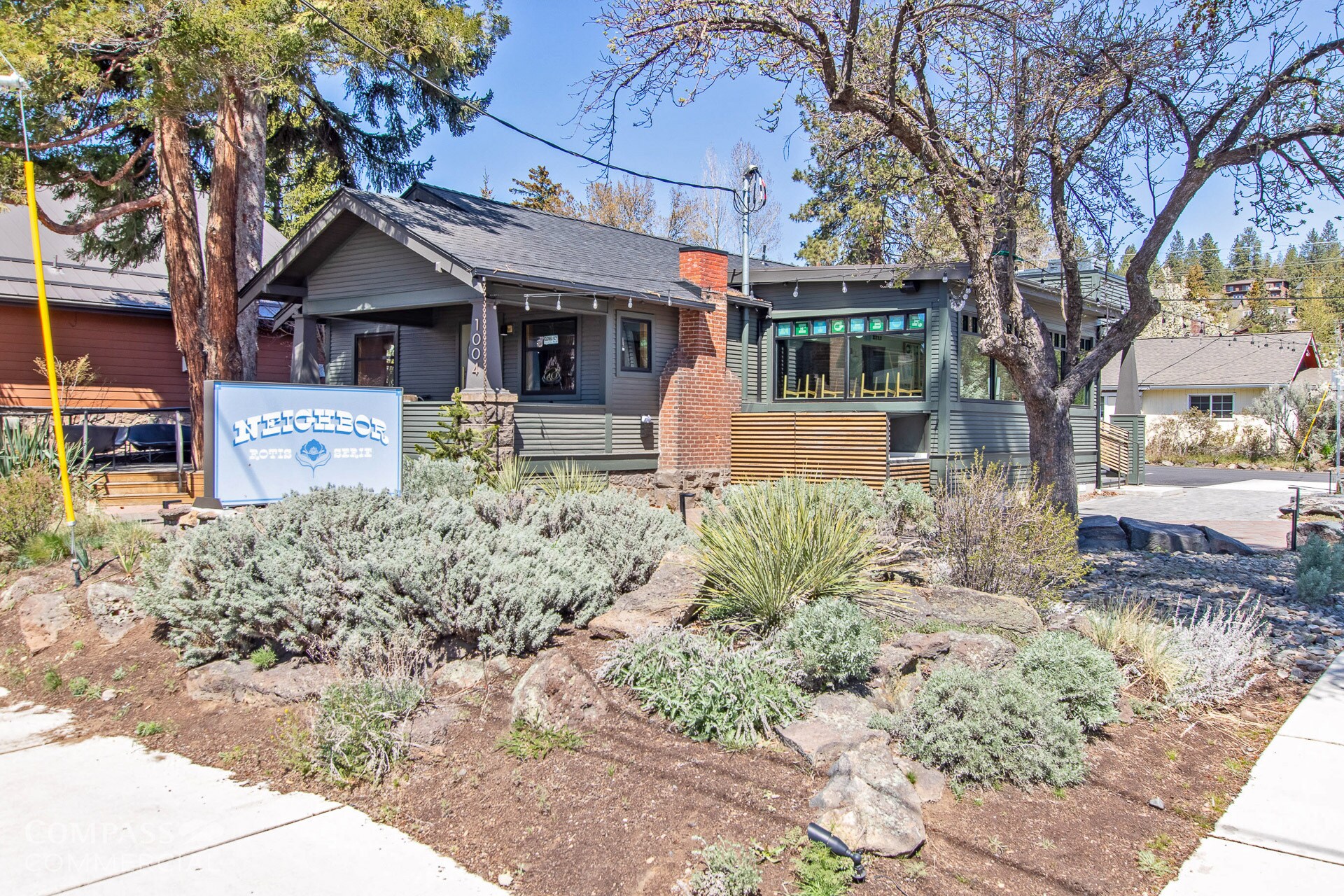 1004 NW Newport Ave, Bend, OR à vendre Photo de l’immeuble– Image 1 sur 17