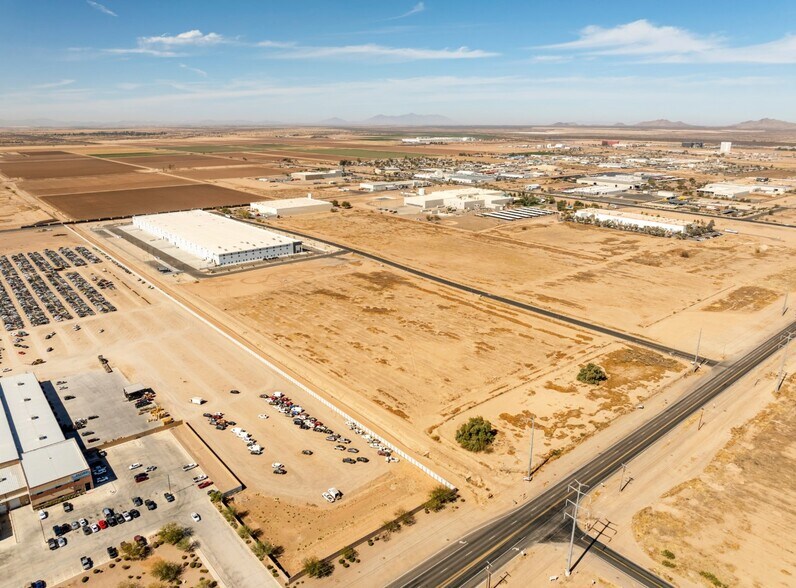 SWC of Thornton Rd & Lawrence St, Casa Grande, AZ à vendre - Photo de l’immeuble – Image 2 sur 3