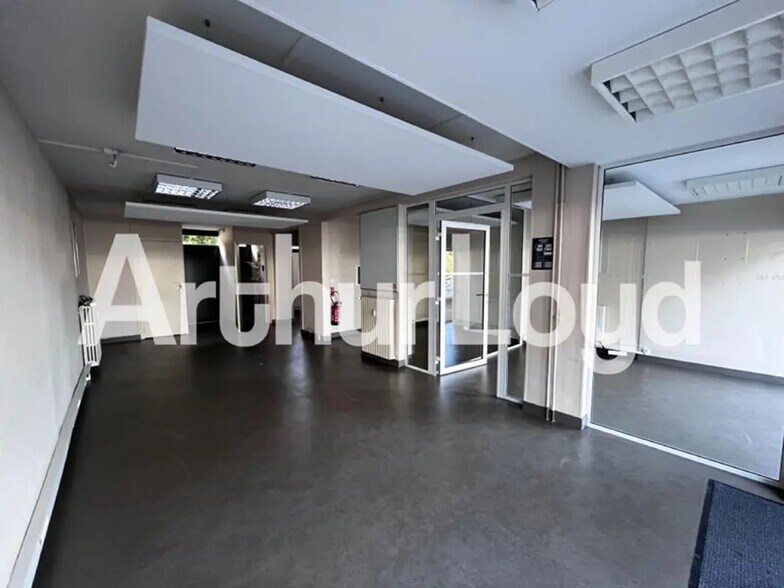 Bureau dans Bayeux à louer - Photo de l’immeuble – Image 2 sur 5