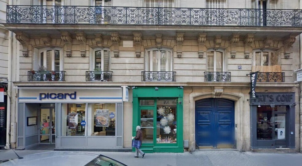 43 Rue Damrémont, Paris à louer - Photo de l’immeuble – Image 3 sur 5