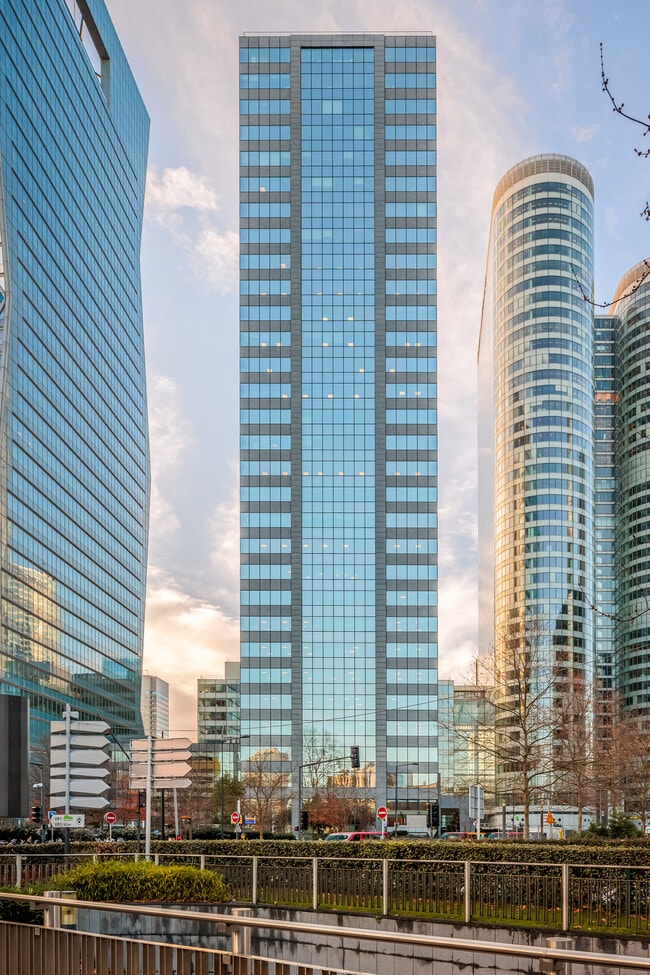 Plus de détails pour 20 Avenue André Prothin, Courbevoie - Bureau à louer