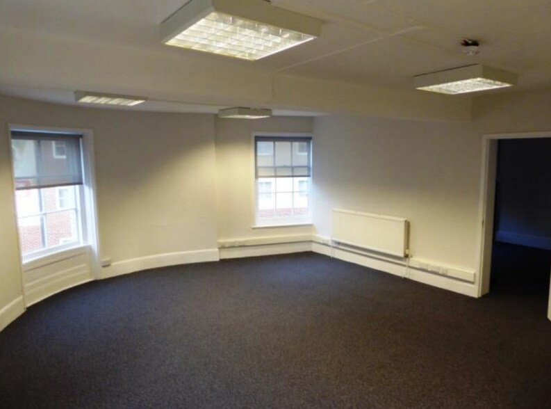 1 Canute Rd, Southampton à louer - Photo intérieure – Image 2 sur 5