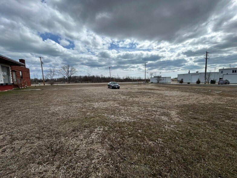 1915 County Highway W hwy, Grafton, WI à vendre - Photo de l’immeuble – Image 2 sur 2