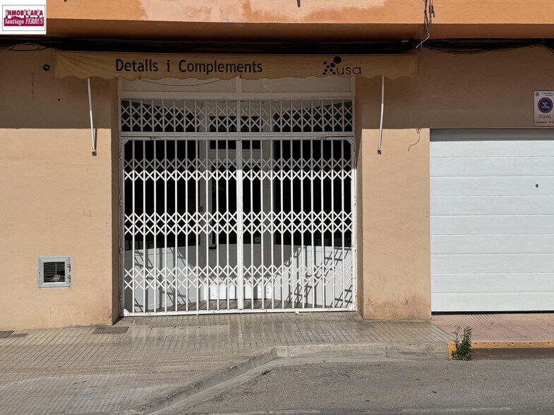 Local commercial dans València, Valencia à louer - Photo de l’immeuble – Image 1 sur 5